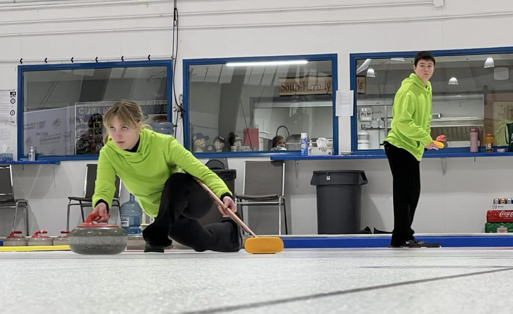 Team Fenton/Bowles victorious at Canada Winter Games Mixed Doubles